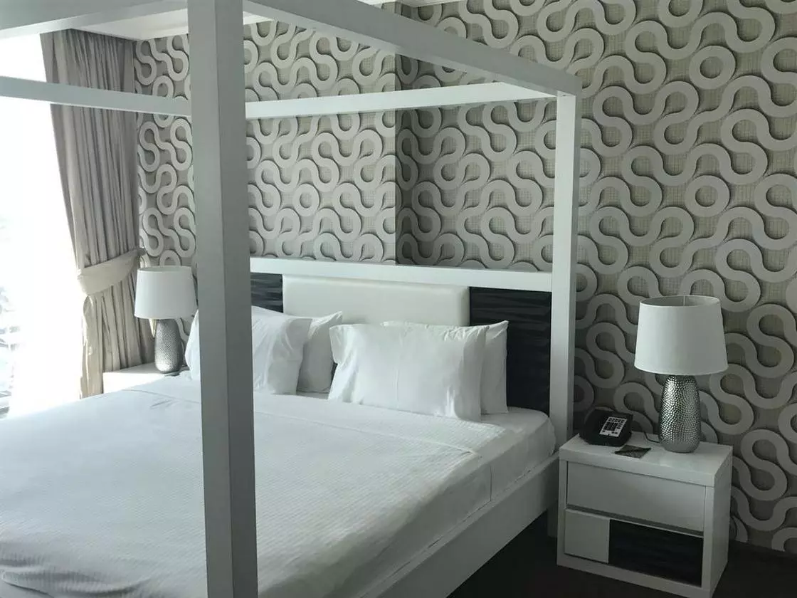 EMIRATRSGRANDAP_SHABAVIZ (11).jpg